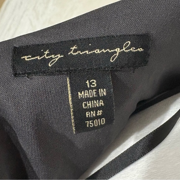 City Triangles Black Formal Evening Gown sz 13 Sequins Asymmetric Hem Backless - Picture 14 of 14